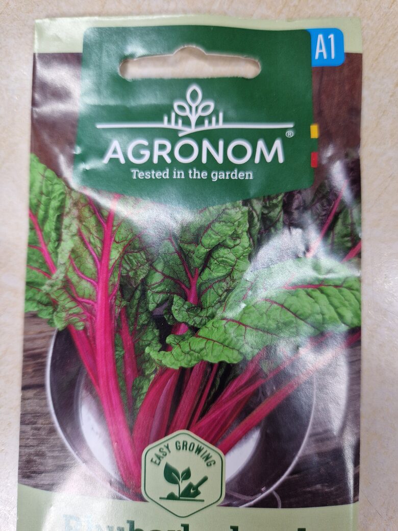 BUROKĖLIAI LAPINIAI RHUBARB CHARD
